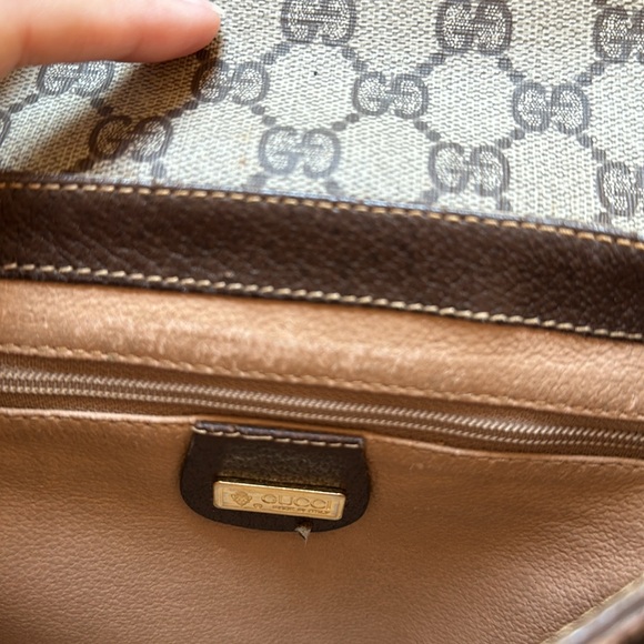Authentic Gucci Crossbody - Picture 10 of 16